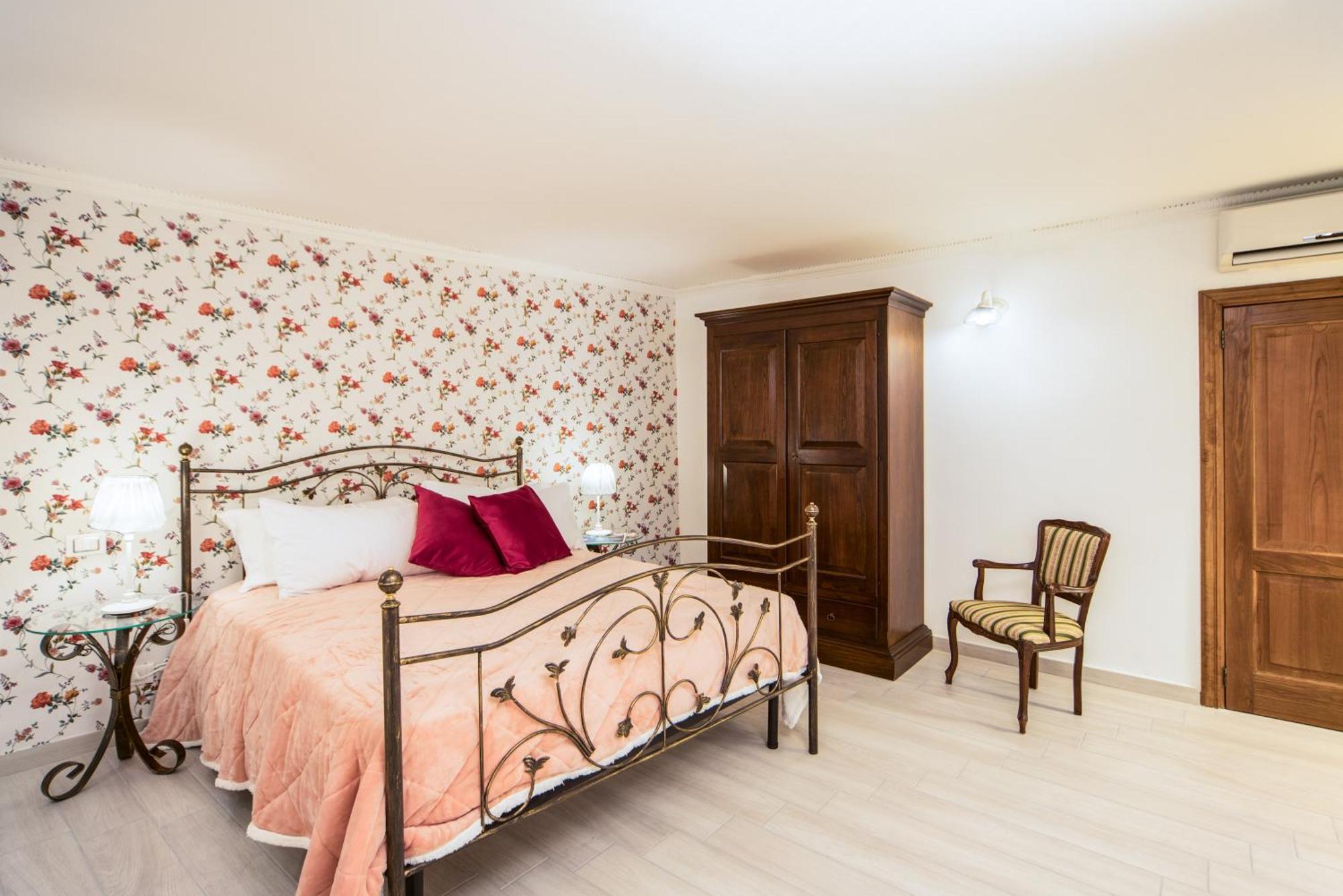 La Casa Di Assunta Naples Historical Centre Apartment Bagian luar foto